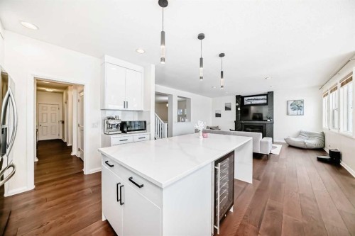 170 Panamount Road Nw, Calgary, AB - Indoor Photo Showing Kitchen