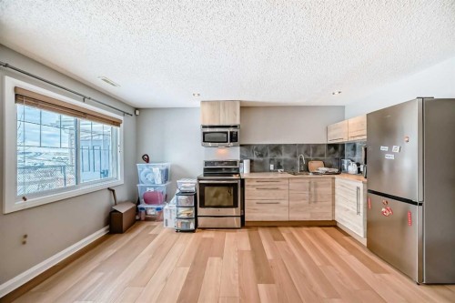 170 Panamount Road Nw, Calgary, AB - Indoor Photo Showing Kitchen