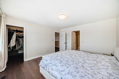 170 Panamount Road Nw, Calgary, AB - Indoor Photo Showing Bedroom