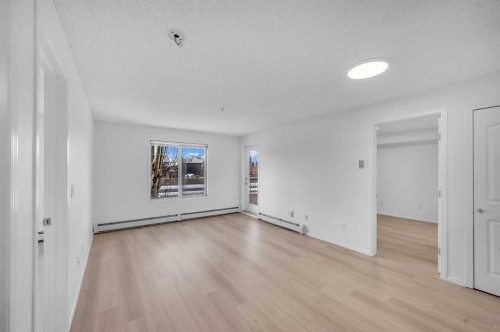 222-428 Chaparral Ravine View Se, Calgary, AB - Indoor Photo Showing Other Room