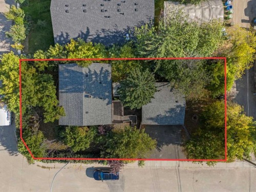 8039 36 Avenue Nw, Calgary, AB - Outdoor With View