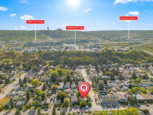 8039 36 Avenue Nw, Calgary, AB - Outdoor With View