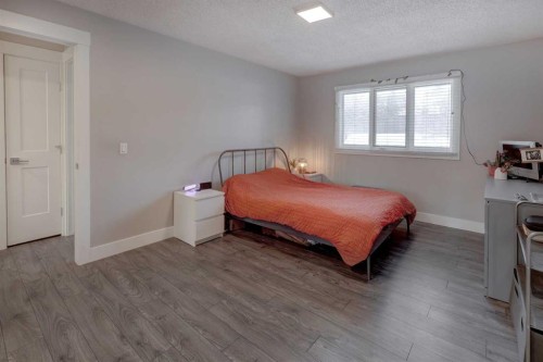 76 Ranchridge Drive Nw, Calgary, AB - Indoor Photo Showing Bedroom