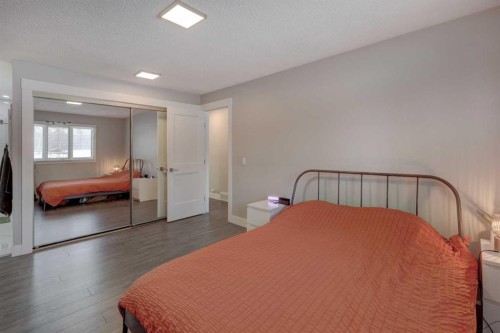 76 Ranchridge Drive Nw, Calgary, AB - Indoor Photo Showing Bedroom