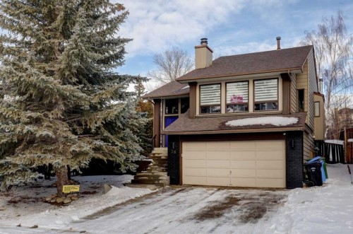 76 Ranchridge Drive Nw, Calgary, AB - Outdoor