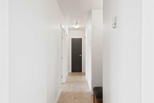 302-2602 14A Street Sw, Calgary, AB - Indoor Photo Showing Other Room