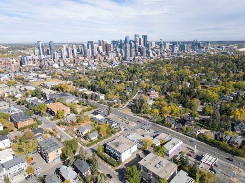 302-2602 14A Street Sw, Calgary, AB - Outdoor With View