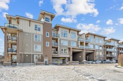 418-707 4 Street NE Calgary, AB T2E 3S7