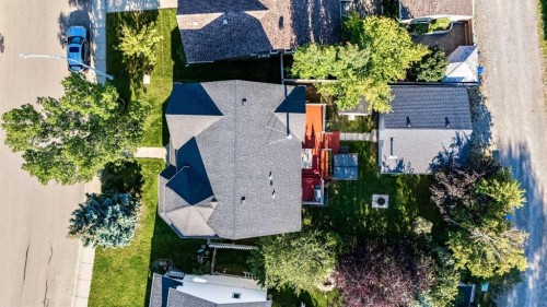 135 Westridge Close, Okotoks, AB - Outdoor