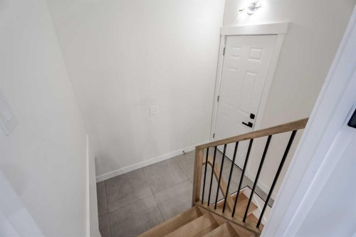 1024 Hunterston Place Nw, Calgary, AB - Indoor Photo Showing Other Room