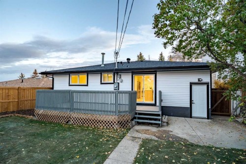 1024 Hunterston Place Nw, Calgary, AB - Outdoor With Deck Patio Veranda