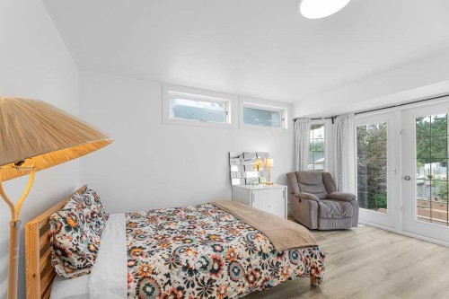 477 72 Avenue Ne, Calgary, AB - Indoor Photo Showing Bedroom