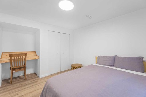 477 72 Avenue Ne, Calgary, AB - Indoor Photo Showing Bedroom