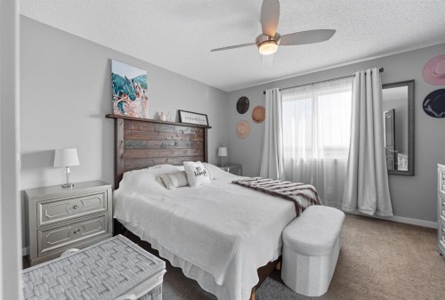 141 Auburn Crest Green Se, Calgary, AB - Indoor Photo Showing Bedroom