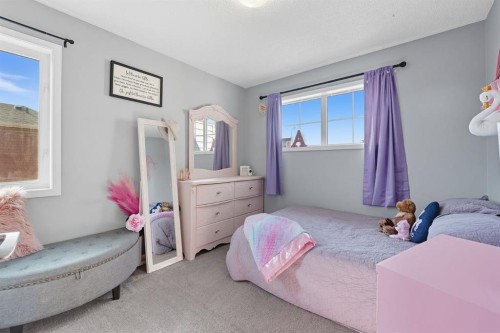 141 Auburn Crest Green Se, Calgary, AB - Indoor Photo Showing Bedroom