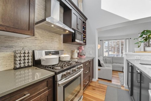 141 Auburn Crest Green Se, Calgary, AB - Indoor Photo Showing Kitchen With Upgraded Kitchen