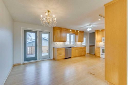 4 Lake Huron Place Se, Calgary, AB - Indoor Photo Showing Kitchen