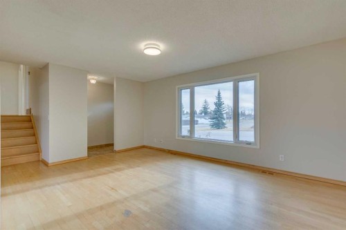 4 Lake Huron Place Se, Calgary, AB - Indoor Photo Showing Other Room