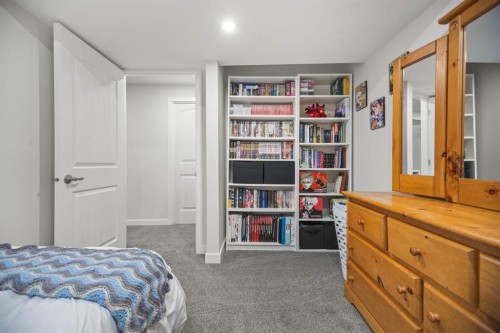 411 River Heights Crescent, Cochrane, AB - Indoor Photo Showing Bedroom