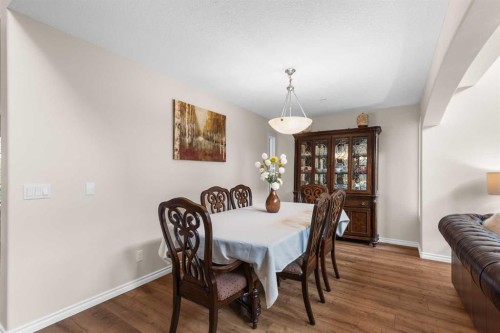 7 Everglade Circle Sw, Calgary, AB - Indoor Photo Showing Dining Room
