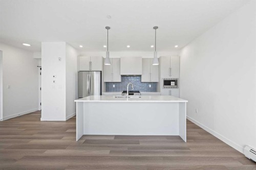 2215-520 Reynolds Avenue SW Airdrie, AB T4B 5X9