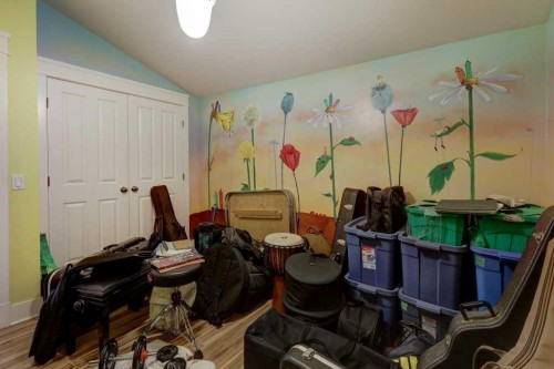 2511 18 Street Nw, Calgary, AB - Indoor