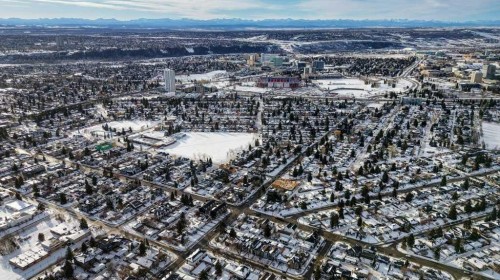2511 18 Street Nw, Calgary, AB - Outdoor With View