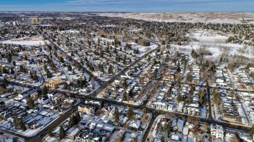 2511 18 Street Nw, Calgary, AB - Outdoor With View