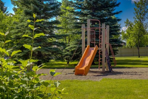 12 Millrise Green Sw, Calgary, AB - Outdoor