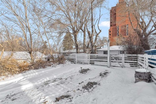 4617 Stanley Road Sw, Calgary, AB - Outdoor