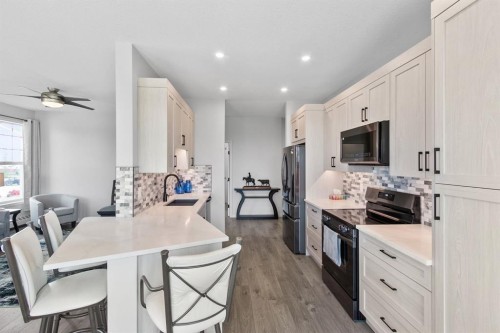 314-4500 50 Avenue, Olds, AB - Indoor