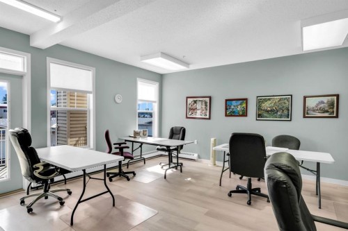 314-4500 50 Avenue, Olds, AB - Indoor Photo Showing Office