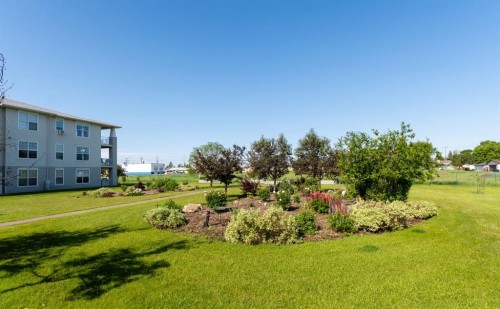 314-4500 50 Avenue, Olds, AB - Outdoor