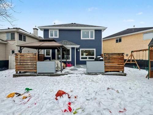 35 Somerglen Way Sw, Calgary, AB - Outdoor