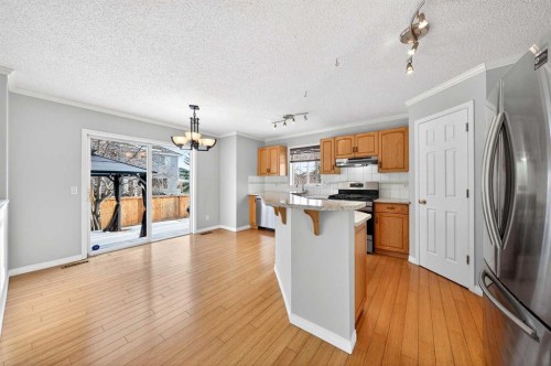 169 Harvest Grove Close Ne, Calgary, AB - Indoor Photo Showing Kitchen