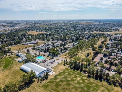 7019 20 Street Se, Calgary, AB - Outdoor With View