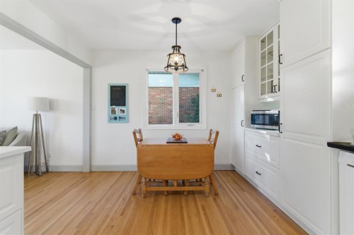 7019 20 Street Se, Calgary, AB - Indoor