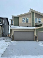 95 Waterford Mews  Chestermere, AB T1X 3B7