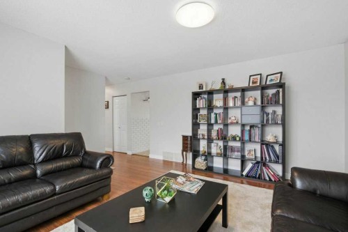 2708 Doverbrook Road Se, Calgary, AB - Indoor Photo Showing Living Room