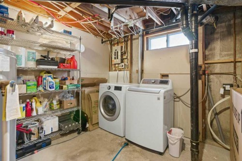 2708 Doverbrook Road Se, Calgary, AB - Indoor Photo Showing Laundry Room