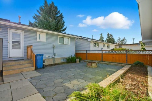 2708 Doverbrook Road Se, Calgary, AB - Outdoor