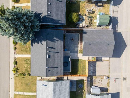 2708 Doverbrook Road Se, Calgary, AB - Outdoor