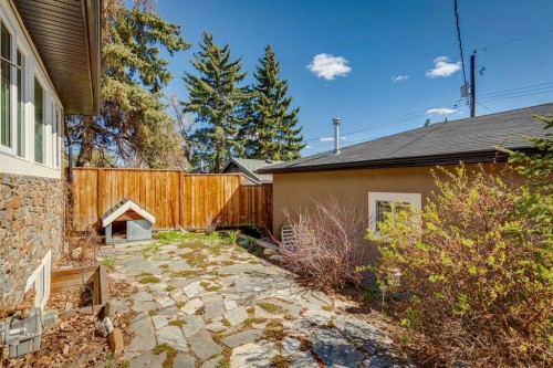 3140 46 Street Sw, Calgary, AB - Outdoor