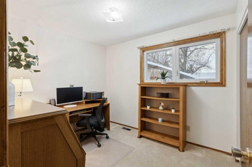3221 Cedarille Drive Sw, Calgary, AB - Indoor Photo Showing Office