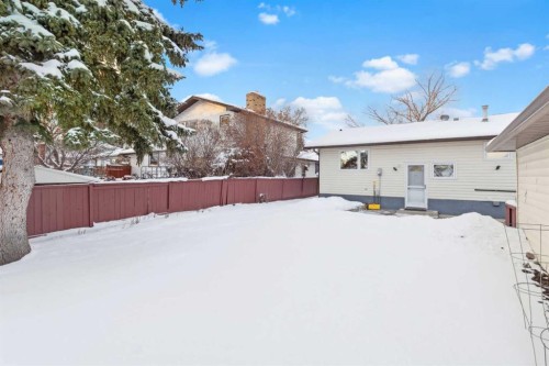3221 Cedarille Drive Sw, Calgary, AB - Outdoor