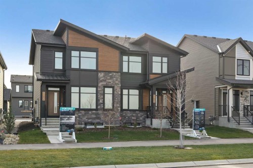 7071 Rangeview Avenue Se, Calgary, AB - Outdoor With Facade