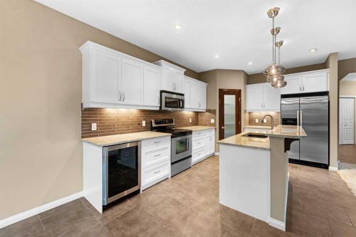 18 Aspen Hills Manor Sw, Calgary, AB - Indoor Photo Showing Kitchen With Stainless Steel Kitchen With Upgraded Kitchen
