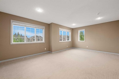 18 Aspen Hills Manor Sw, Calgary, AB - Indoor Photo Showing Other Room