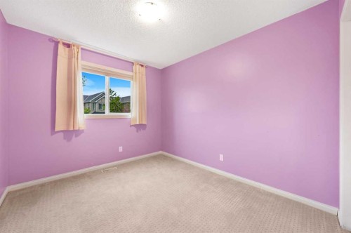 18 Aspen Hills Manor Sw, Calgary, AB - Indoor Photo Showing Other Room