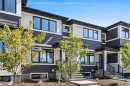 902 Wolf Willow Boulevard Se, Calgary, AB  - Outdoor With Facade 